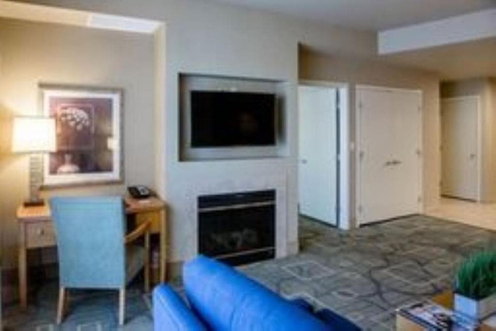 The Platinum Hotel - 15