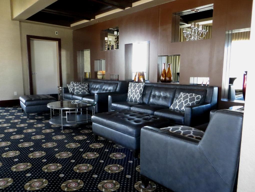 The Platinum Hotel - 26