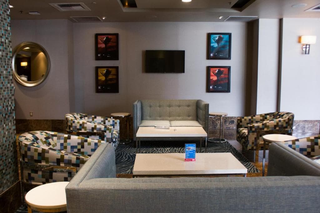 The Platinum Hotel - 27