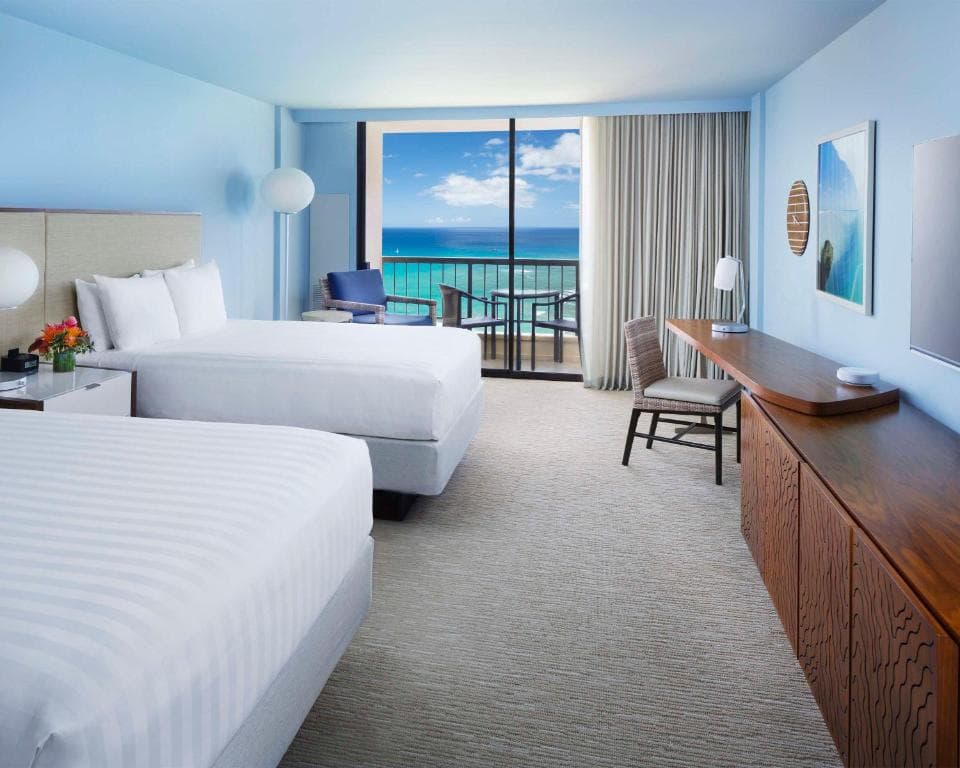 Hyatt Regency Waikiki Beach Resort & Spa - 9