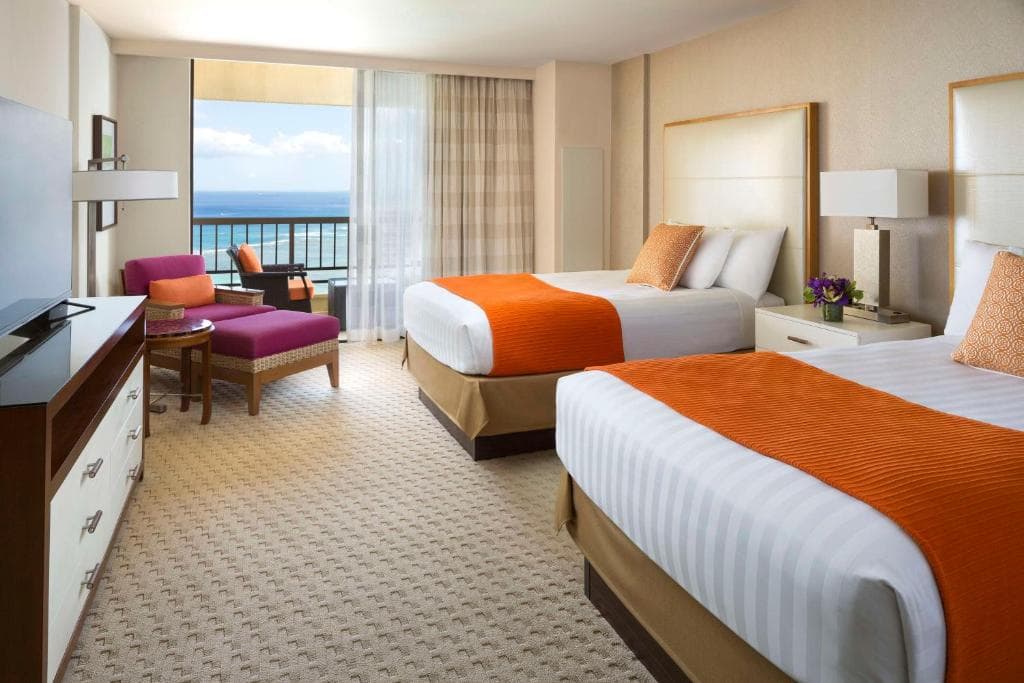 Hyatt Regency Waikiki Beach Resort & Spa - 17