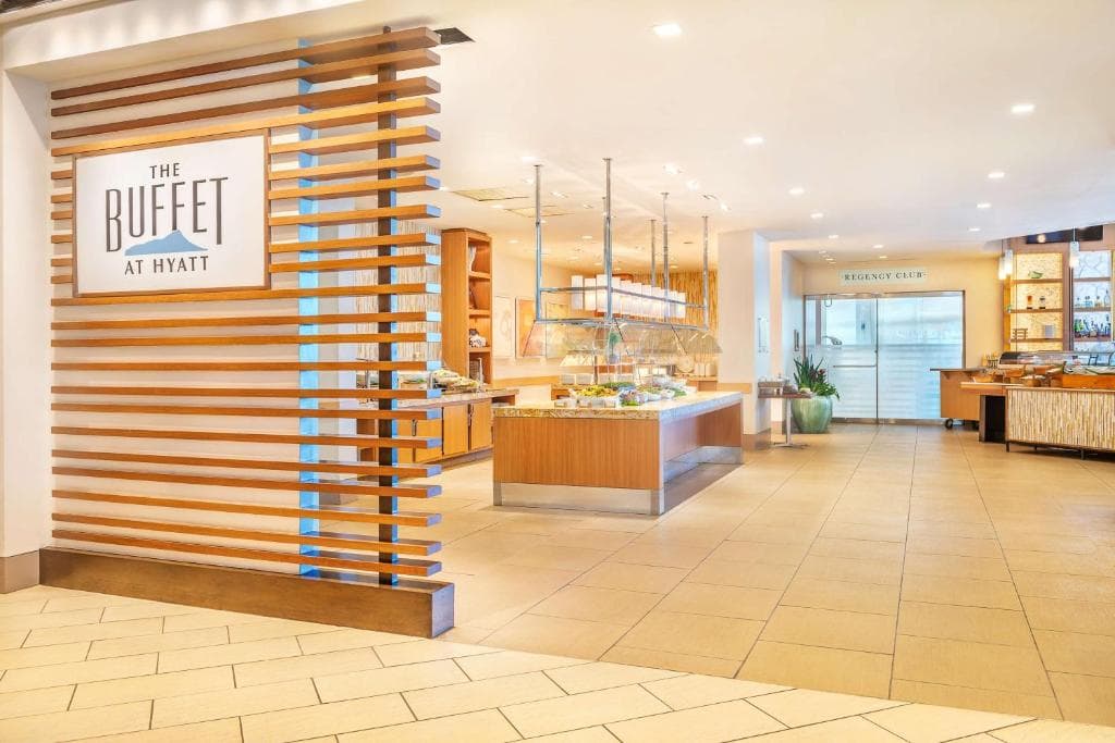 Hyatt Regency Waikiki Beach Resort & Spa - 42