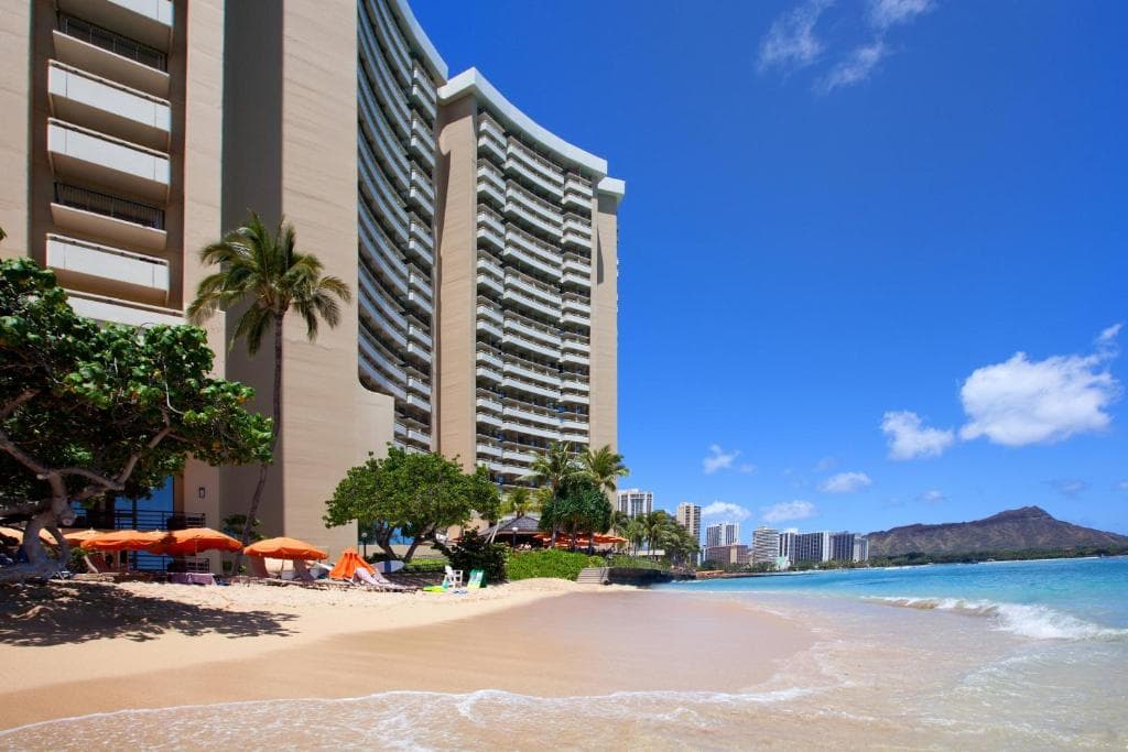 Sheraton Waikiki Beach Resort - 3