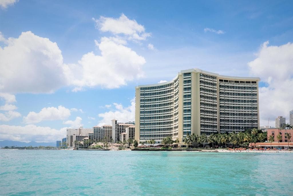 Sheraton Waikiki Beach Resort - 9