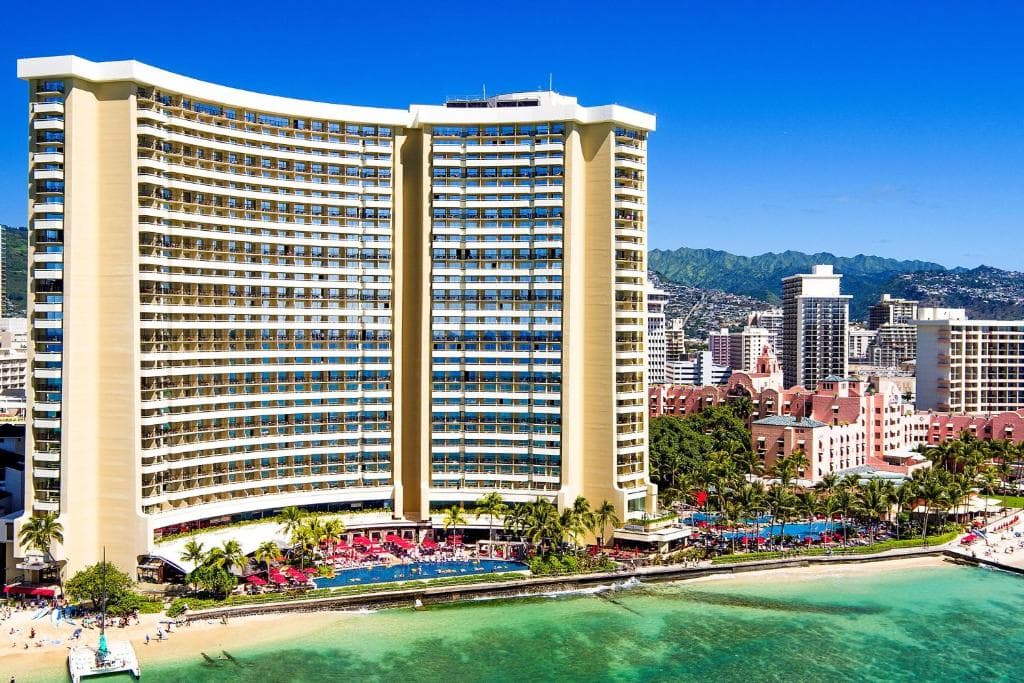 Sheraton Waikiki Beach Resort - 11