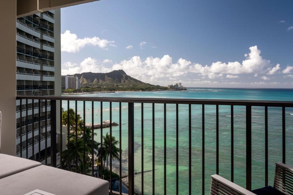 Sheraton Waikiki Beach Resort - 38