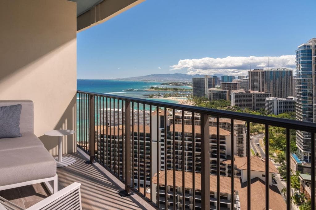 Sheraton Waikiki Beach Resort - 40