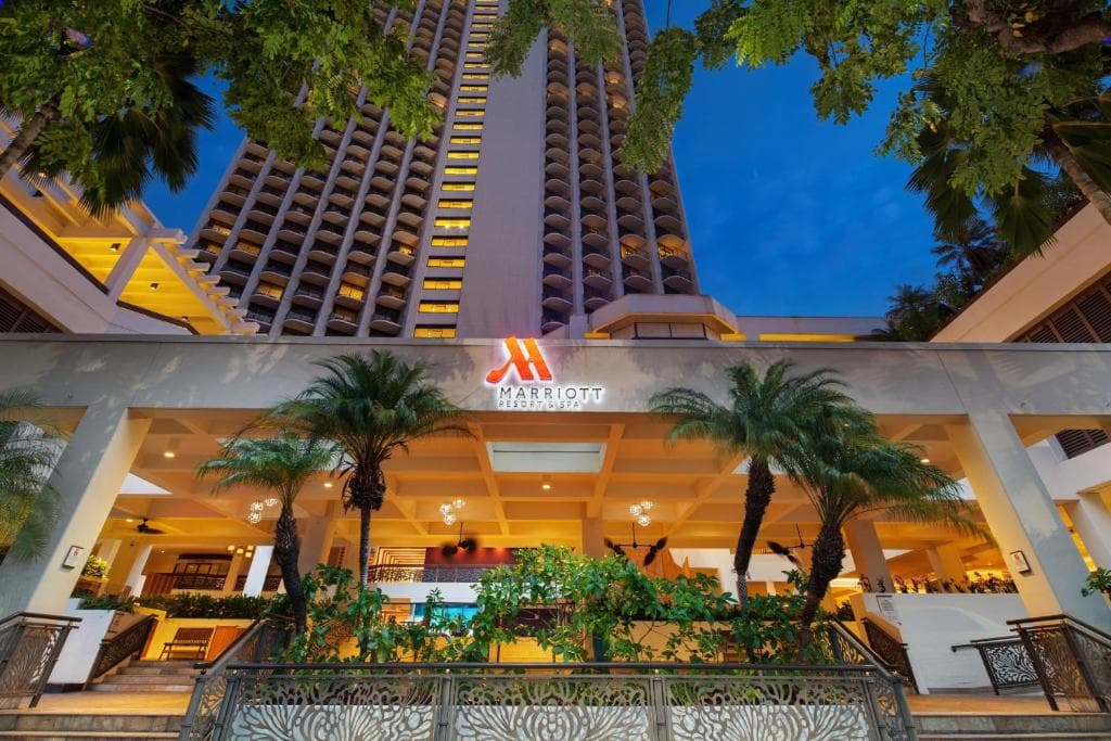 Waikiki Beach Marriott Resort & Spa - 7