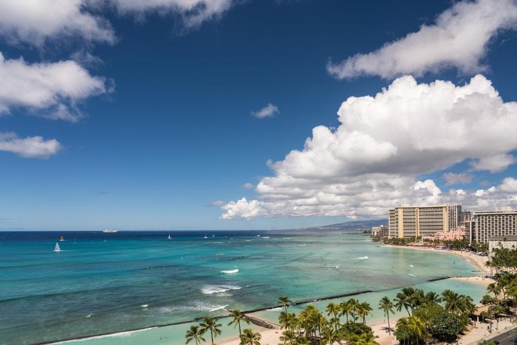 Waikiki Beach Marriott Resort & Spa - 39