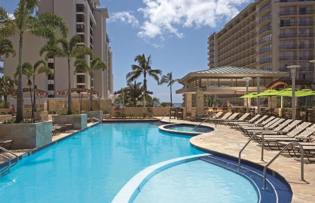Embassy Suites by Hilton Waikiki Beach Walk - 3