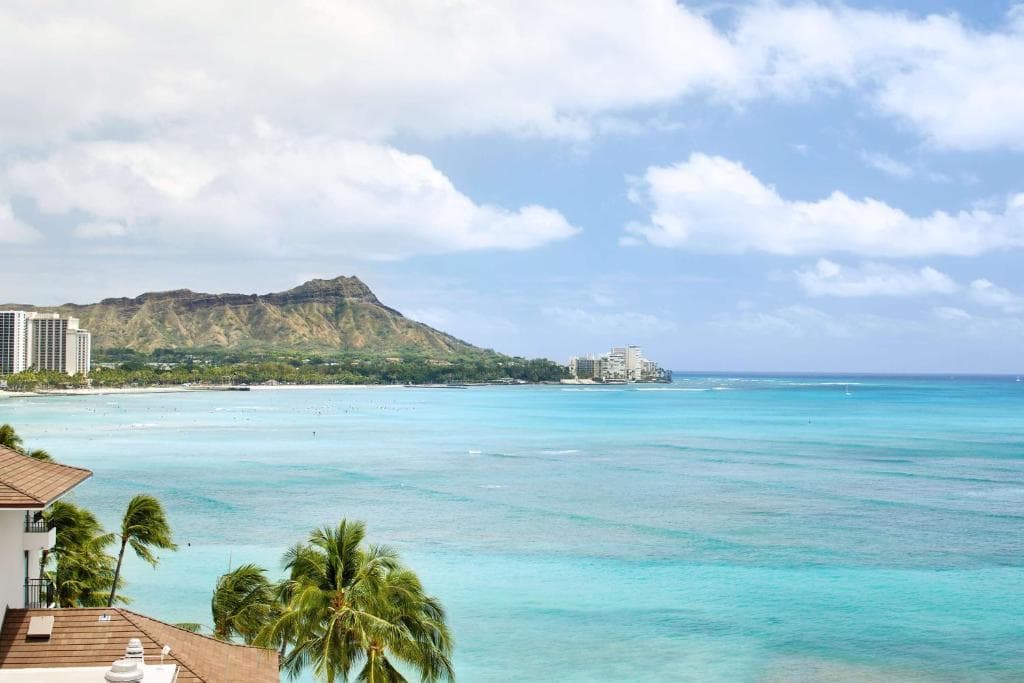 OUTRIGGER Reef Waikiki Beach Resort - 8