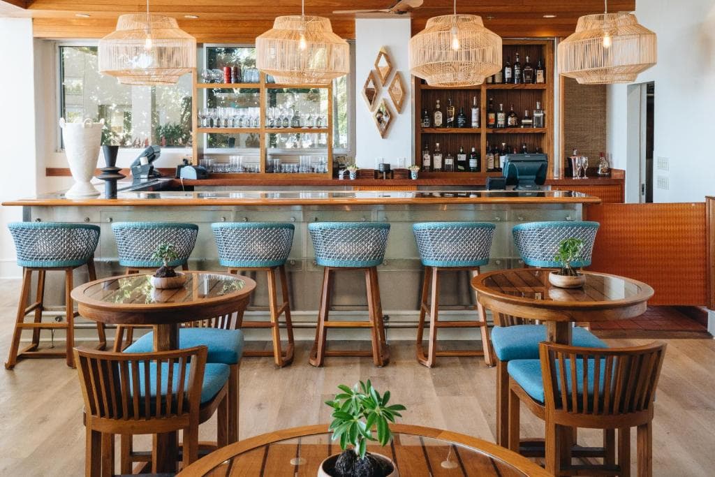 Kaimana Beach Hotel - 6