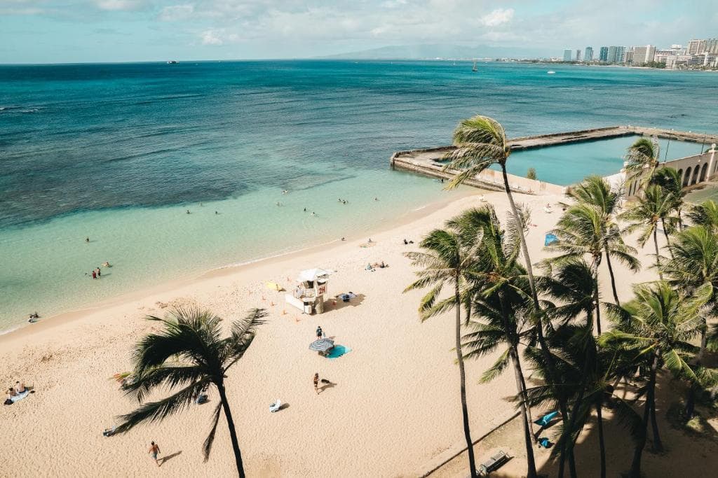 Kaimana Beach Hotel - 25