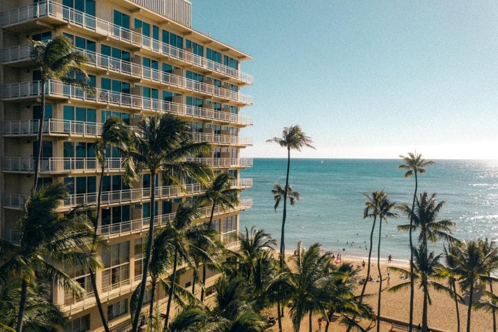 Kaimana Beach Hotel - 27