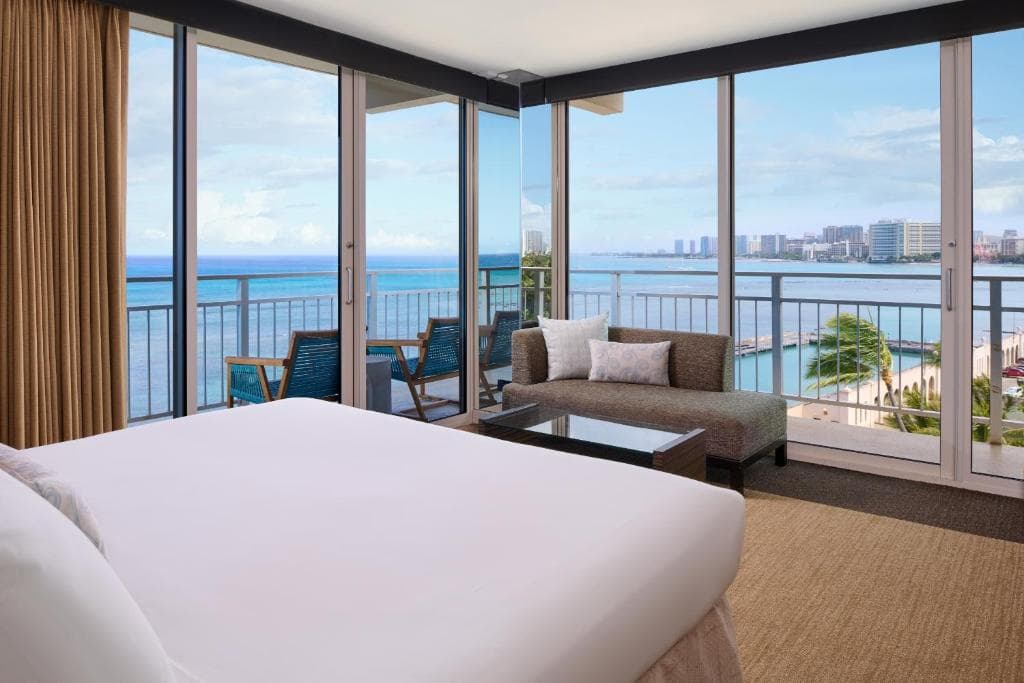 Kaimana Beach Hotel - 44