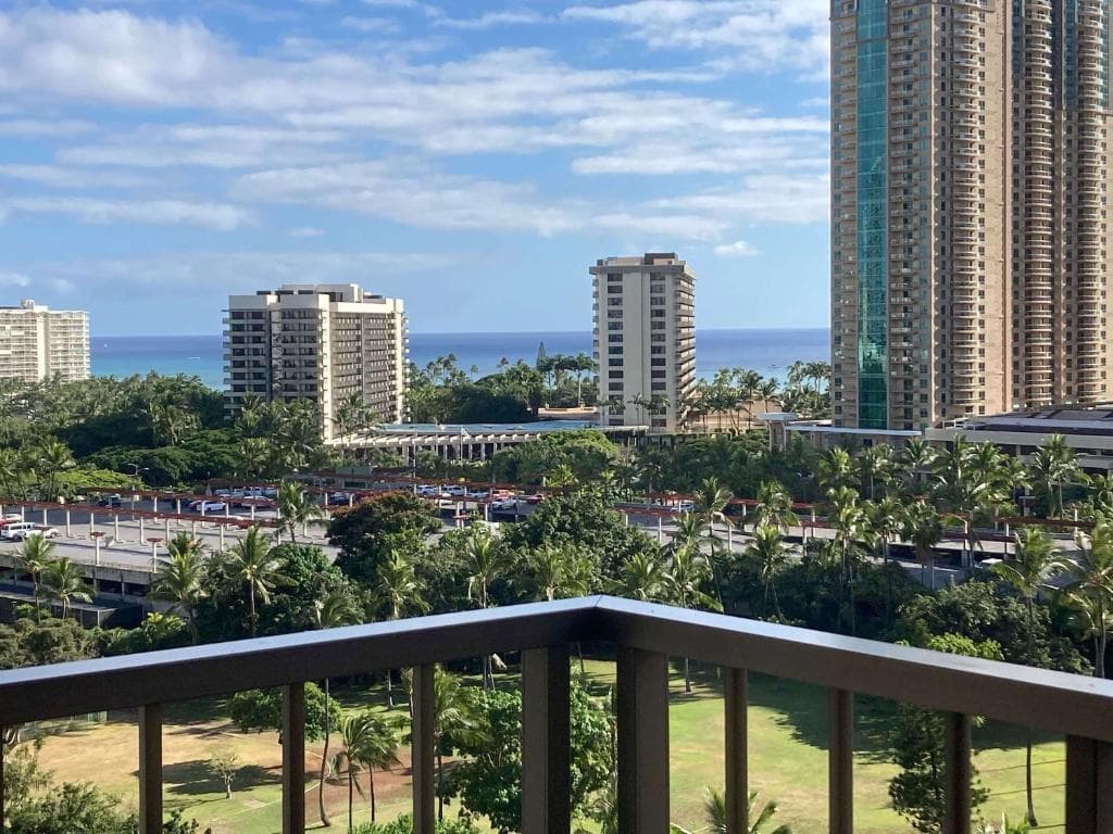 DoubleTree by Hilton Alana - Waikiki Beach - 20