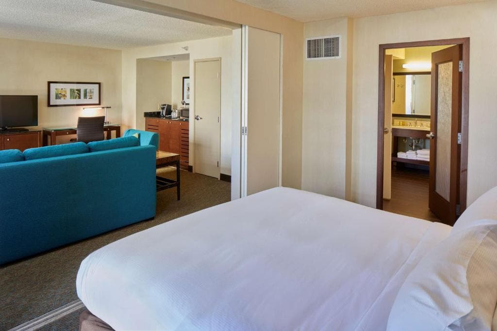DoubleTree by Hilton Alana - Waikiki Beach - 30
