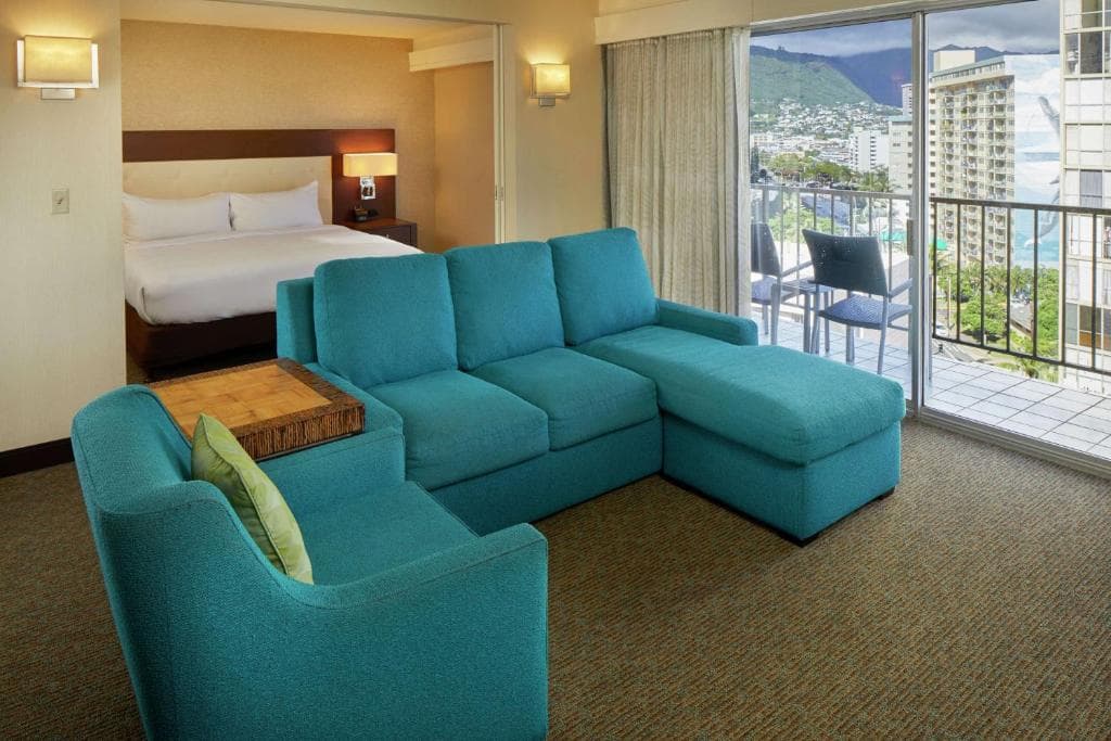 DoubleTree by Hilton Alana - Waikiki Beach - 37