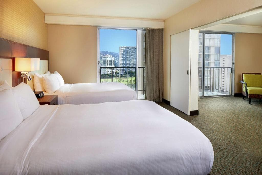 DoubleTree by Hilton Alana - Waikiki Beach - 41