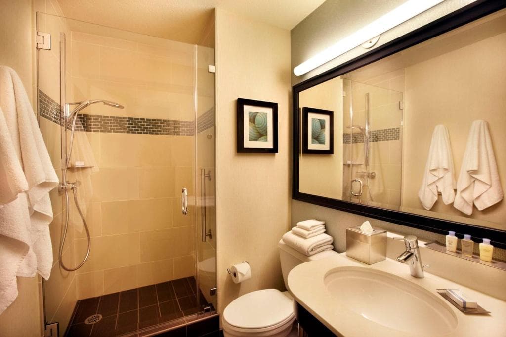 DoubleTree by Hilton Alana - Waikiki Beach - 43