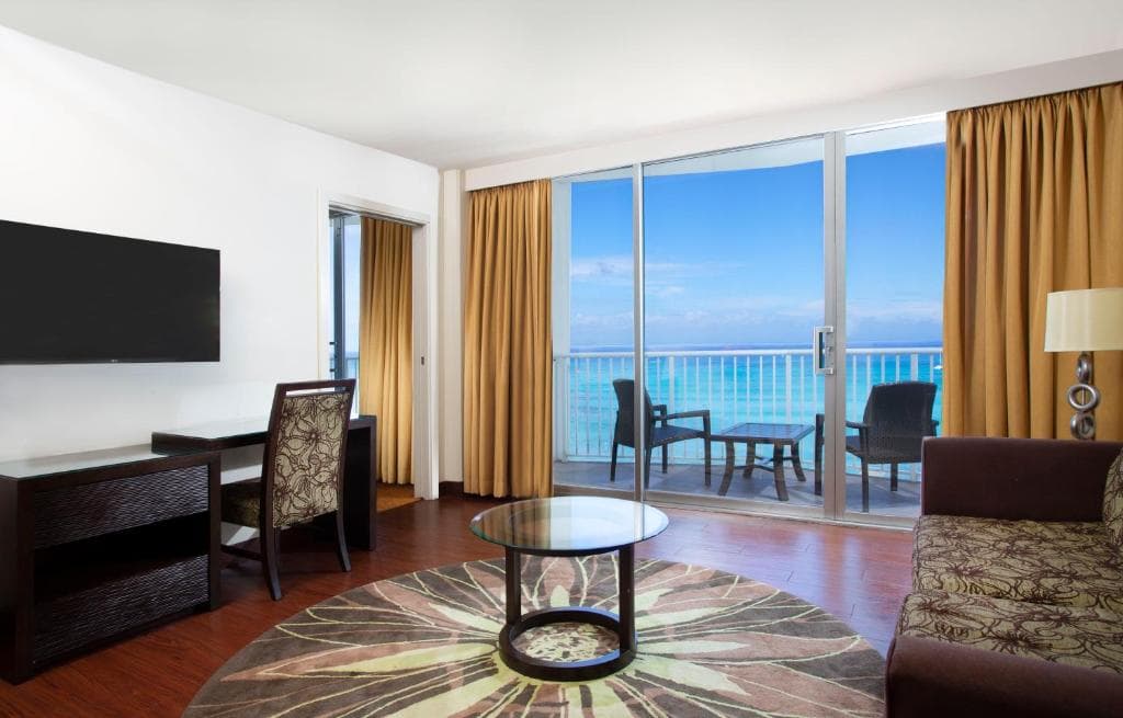 Park Shore Waikiki - 42