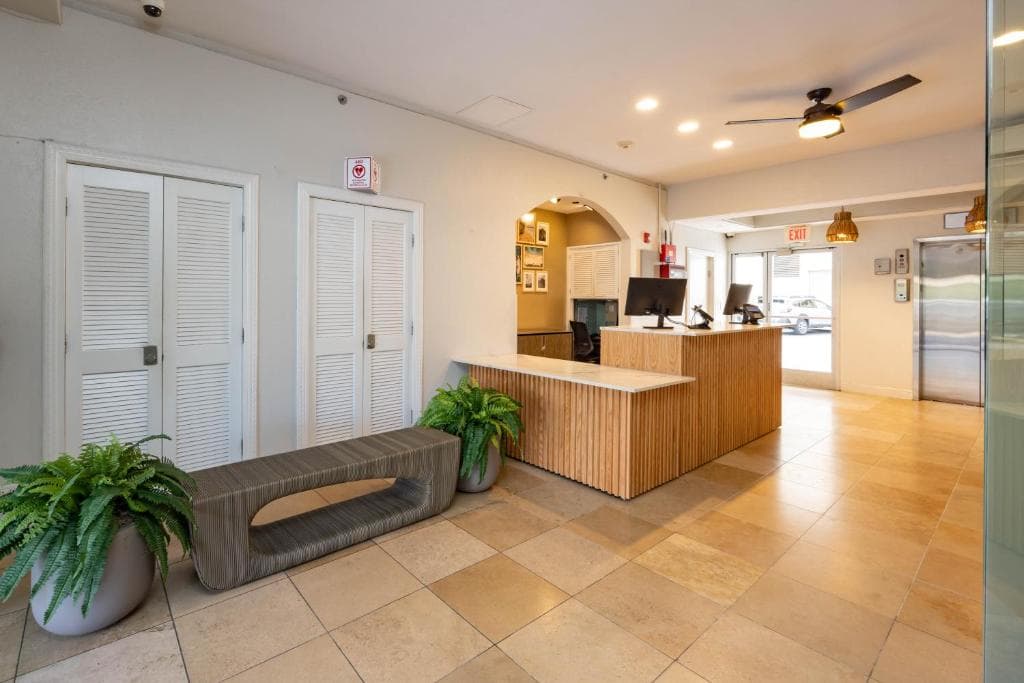 Regency on Beachwalk Waikiki by OUTRIGGER - 3