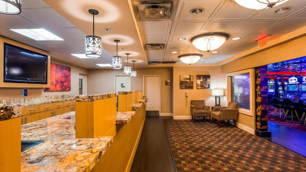 Best Western Plus Casino Royale - 33