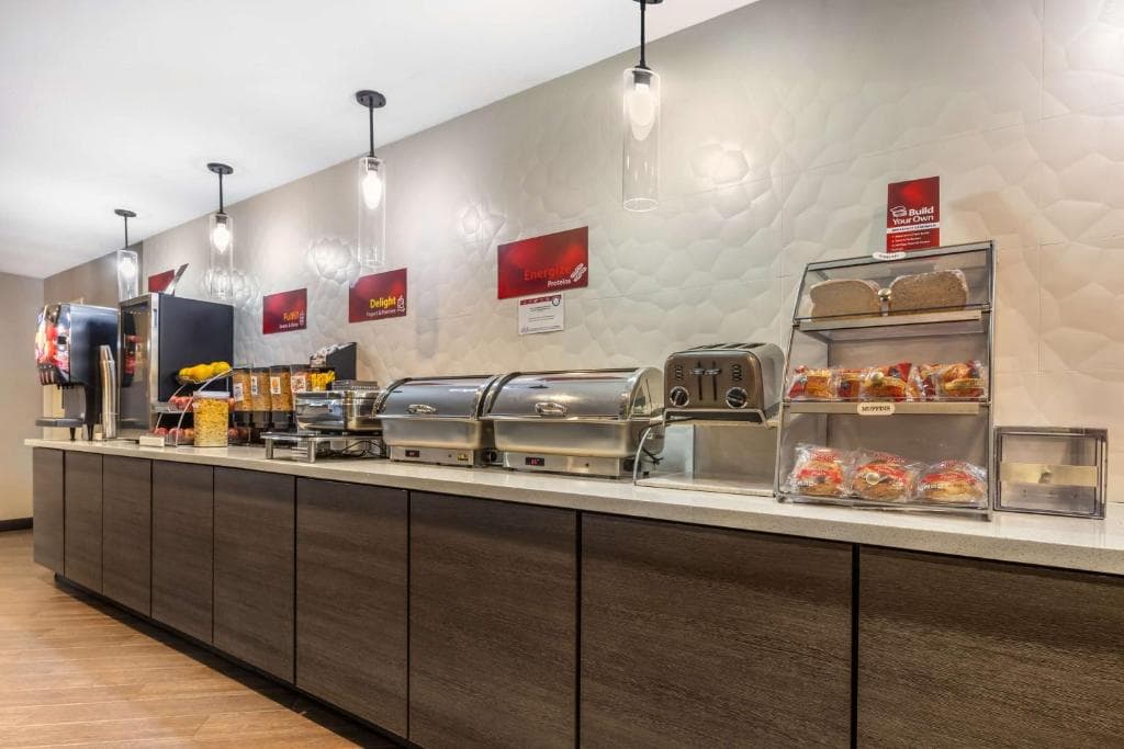 Best Western Plus North Las Vegas Inn & Suites - 5