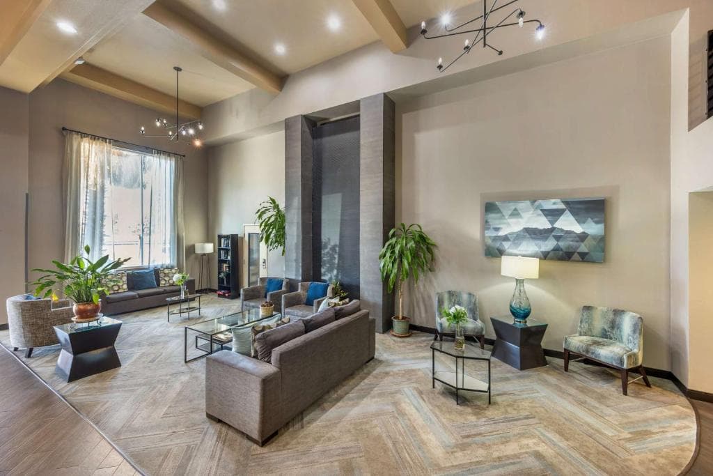 Best Western Plus North Las Vegas Inn & Suites - 9