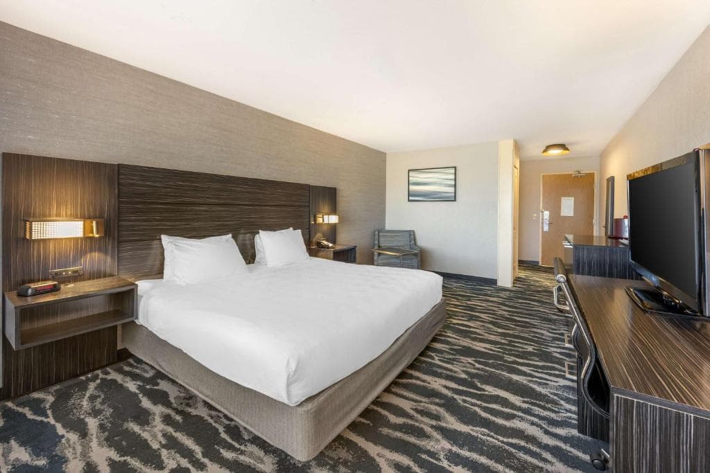 Best Western Plus North Las Vegas Inn & Suites - 12