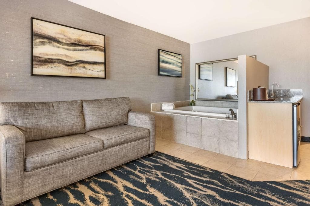 Best Western Plus North Las Vegas Inn & Suites - 13