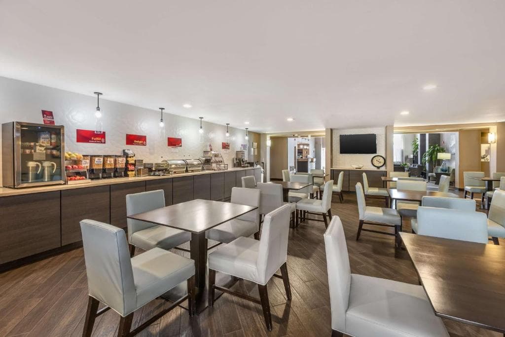 Best Western Plus North Las Vegas Inn & Suites - 14