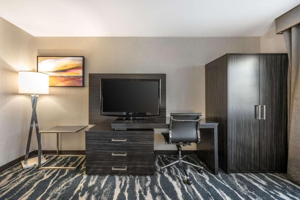 Best Western Plus North Las Vegas Inn & Suites - 21