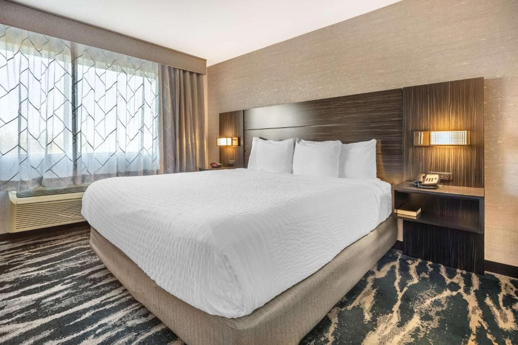 Best Western Plus North Las Vegas Inn & Suites - 27