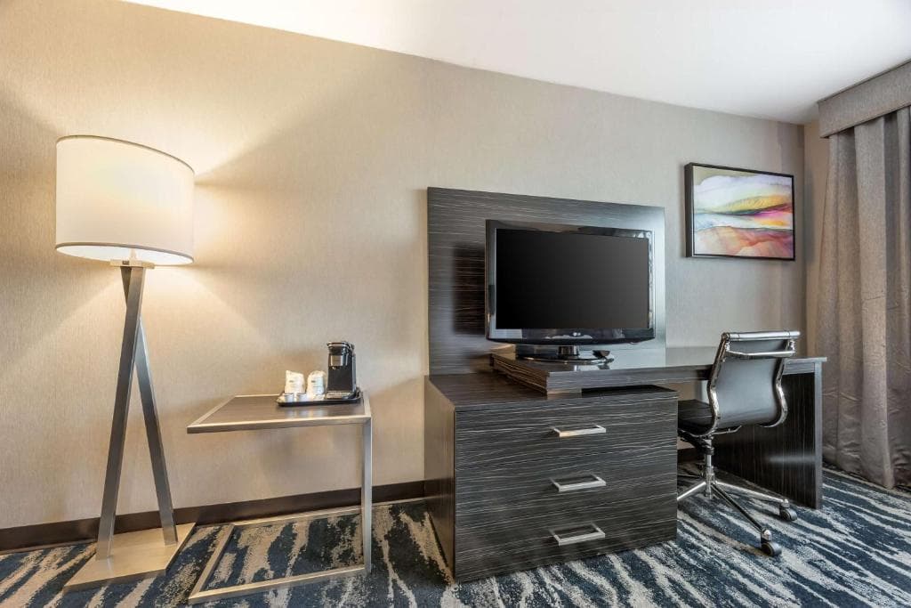 Best Western Plus North Las Vegas Inn & Suites - 29