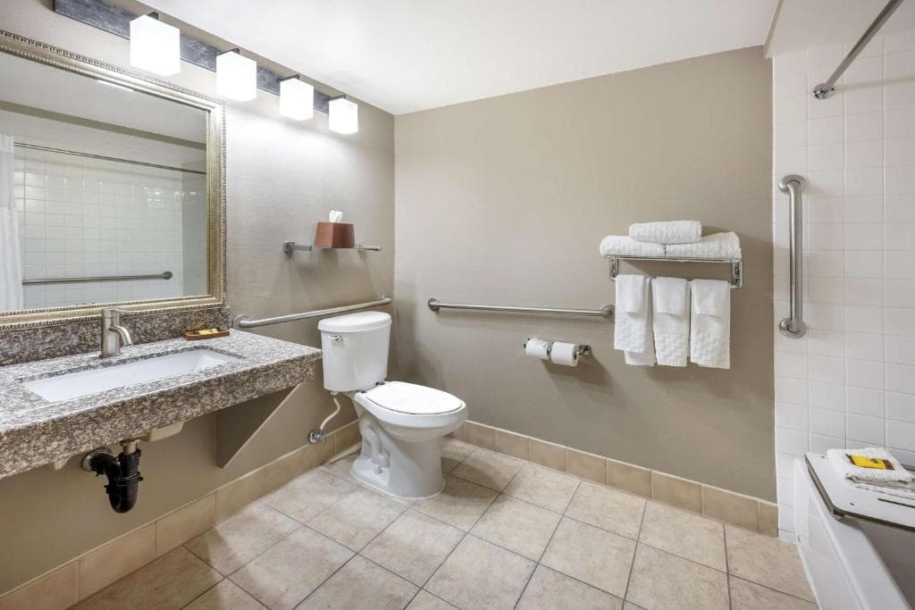 Best Western Plus North Las Vegas Inn & Suites - 42