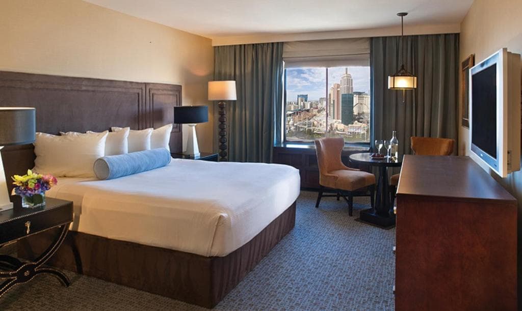 Excalibur Hotel & Casino - 13
