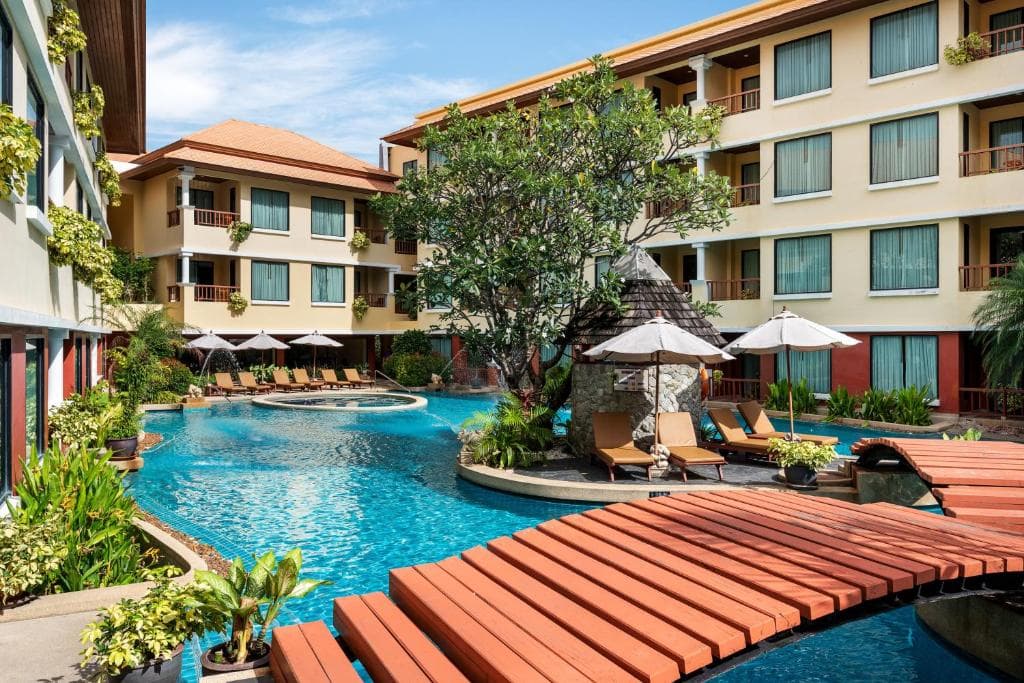 Patong Paragon Resort & Spa SHA Extra Plus - 30