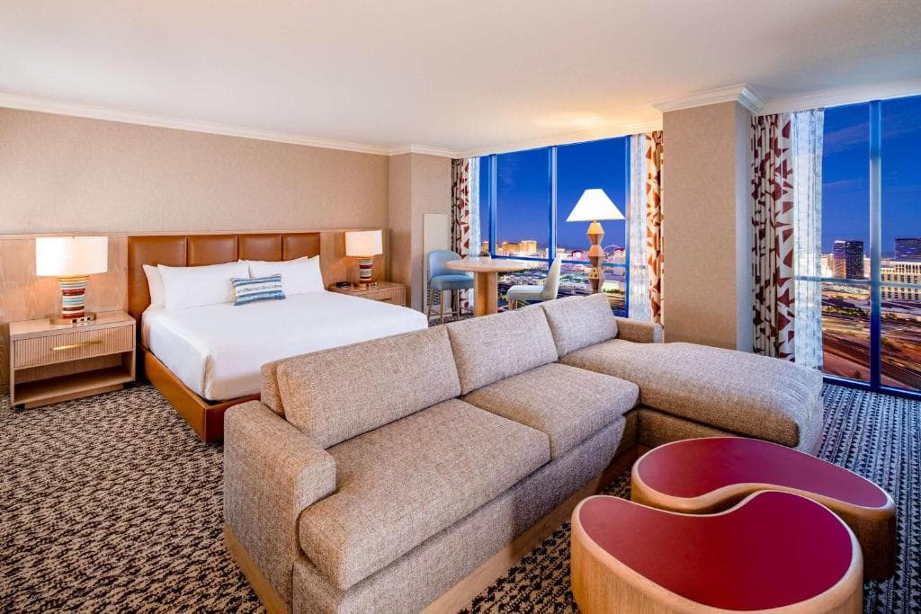 Rio Hotel & Casino - 5