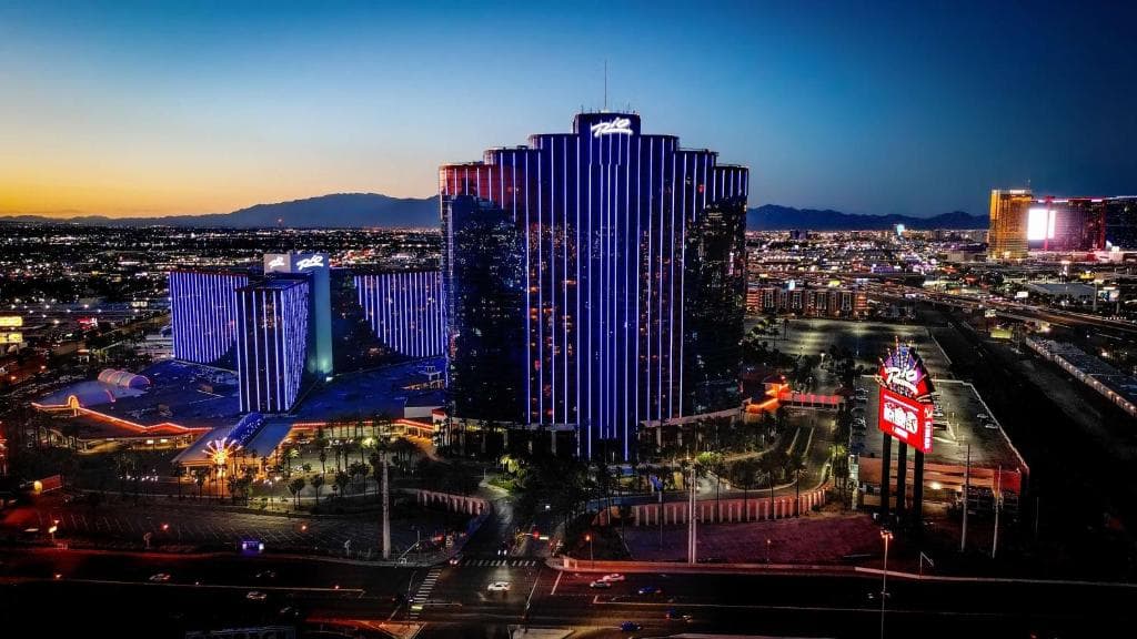 Rio Hotel & Casino - 13