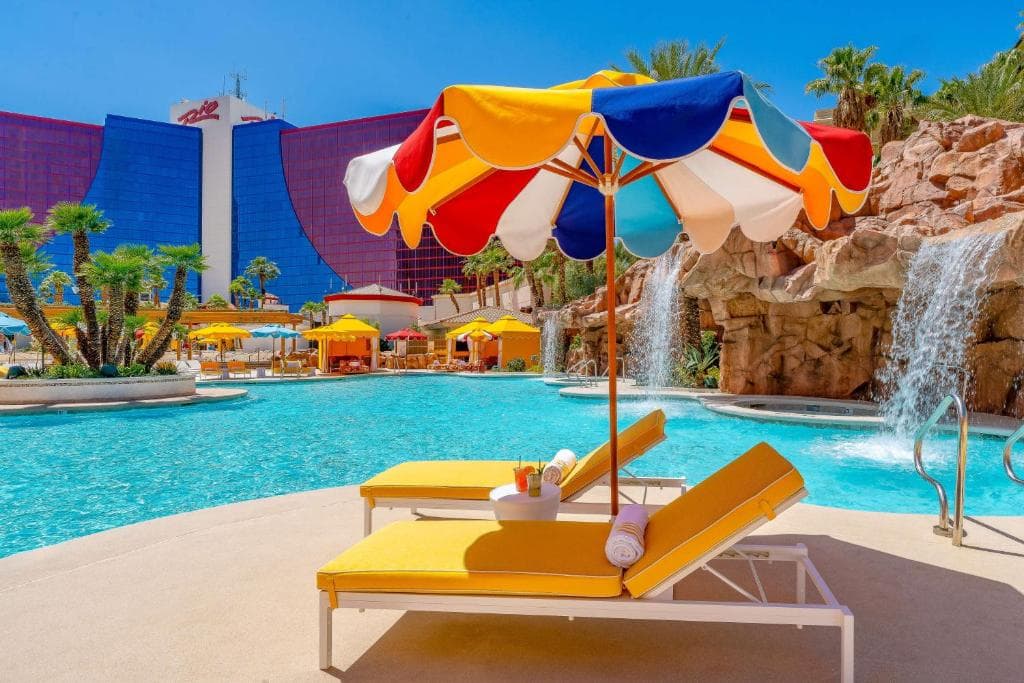 Rio Hotel & Casino - 16