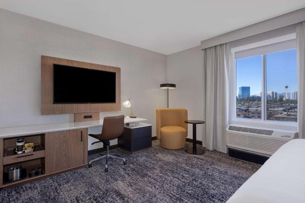 DoubleTree by Hilton Las Vegas East Flamingo - 18
