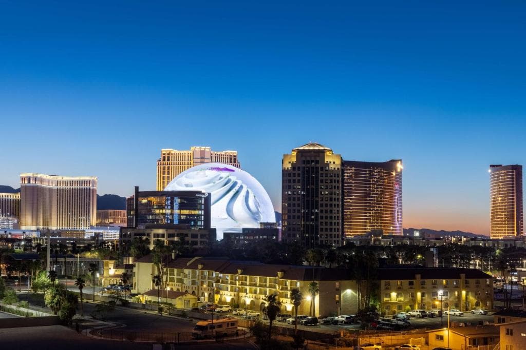 DoubleTree by Hilton Las Vegas East Flamingo - 36