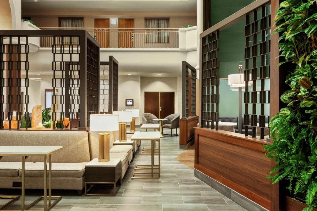 Embassy Suites by Hilton Convention Center Las Vegas - 9