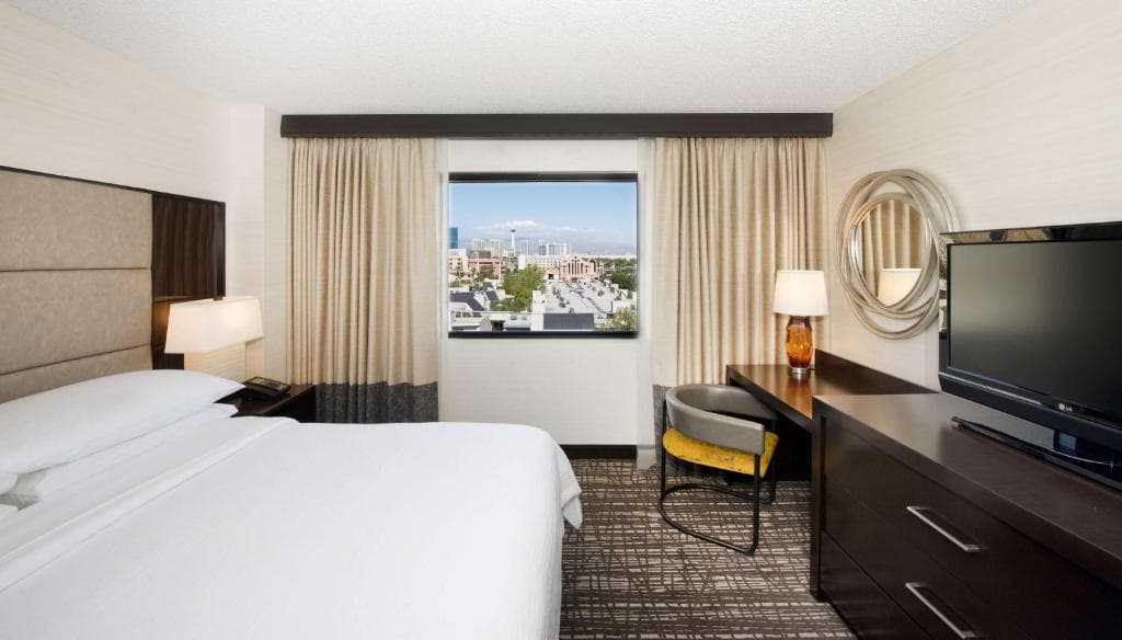 Embassy Suites by Hilton Las Vegas - 2