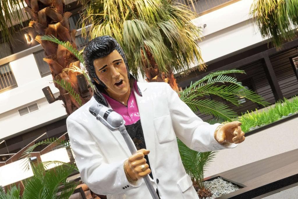 Embassy Suites by Hilton Las Vegas - 14