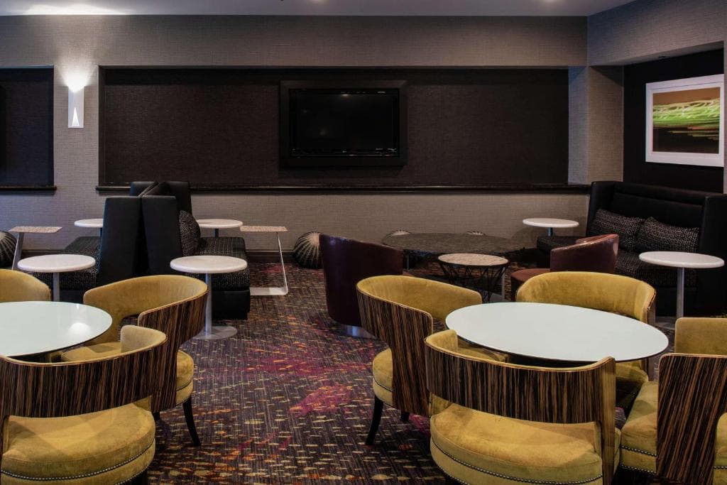 Embassy Suites by Hilton Las Vegas - 26