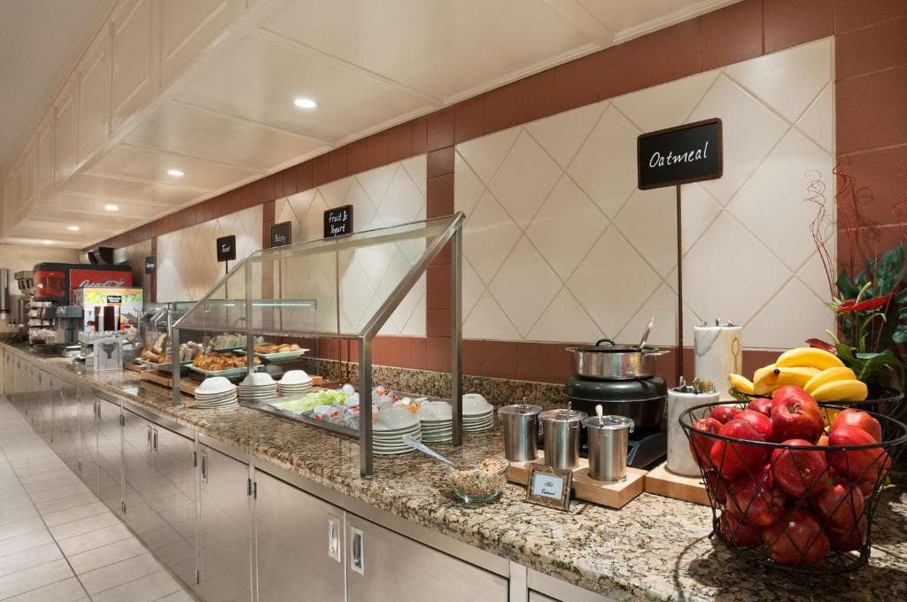 Embassy Suites by Hilton Las Vegas - 27