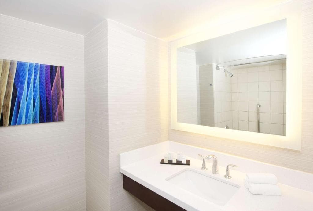 Embassy Suites by Hilton Las Vegas - 38