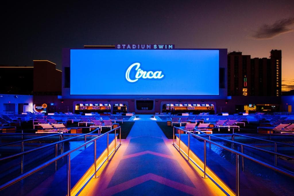 Circa Resort & Casino - 7